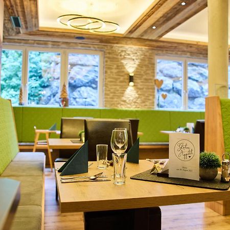 Aparthotel Kleinwalsertal Мителберг Екстериор снимка