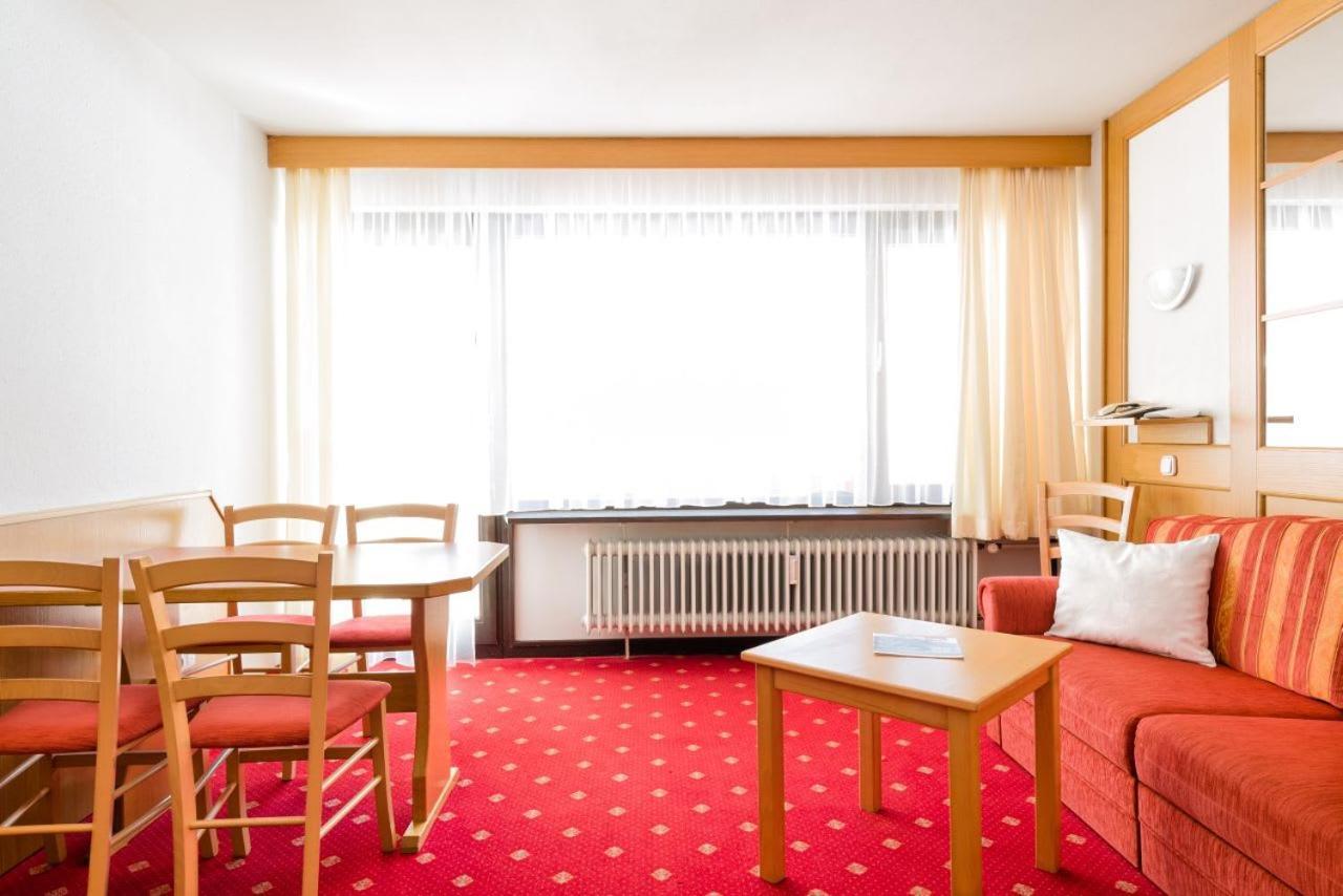 Aparthotel Kleinwalsertal Мителберг Екстериор снимка