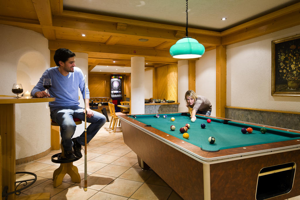 Aparthotel Kleinwalsertal Мителберг Екстериор снимка